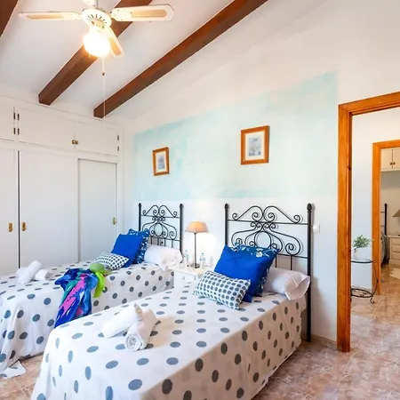 Villa Benama By