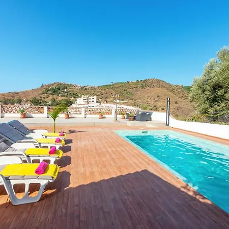 Villa Benama By